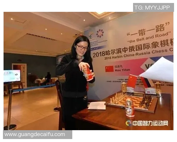 国际象棋大师叶江川、侯逸凡助力西部棋类教育开展